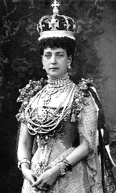 1902 Queen Alexandra coronation photograph untouched