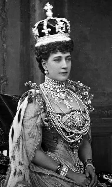 1902 Queen Alexandra coronation photograph retouched