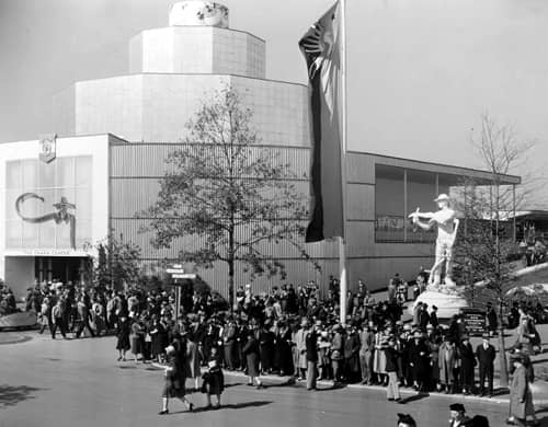 Coty pavilion at the 1939 New York Worlds Fair