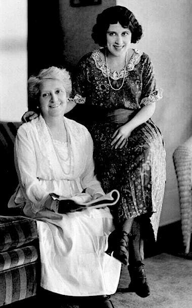 Doraldina photographed with her mother