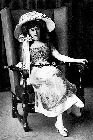 1909 Edna Wallace Hopper