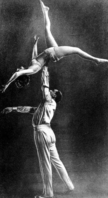 1931 Edna Wallace Hopper in an acrobatic adagio with Ferdinand Grip