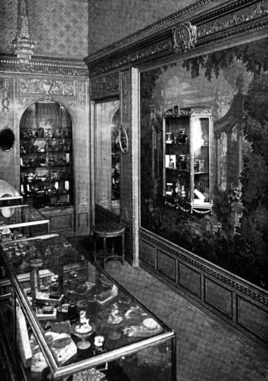 1922 Richard Hudnut shop at 392 Fifth Avenue