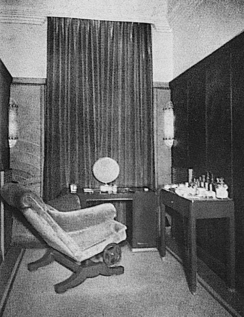 1930 Salon treatment room