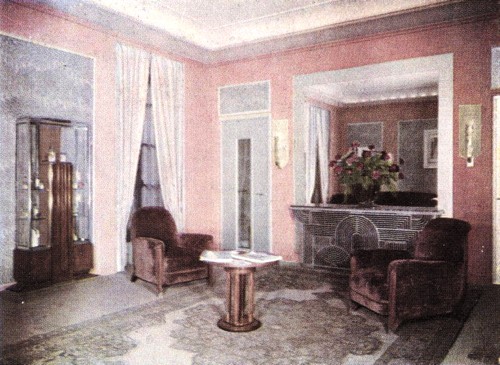 1930 Salon reception room