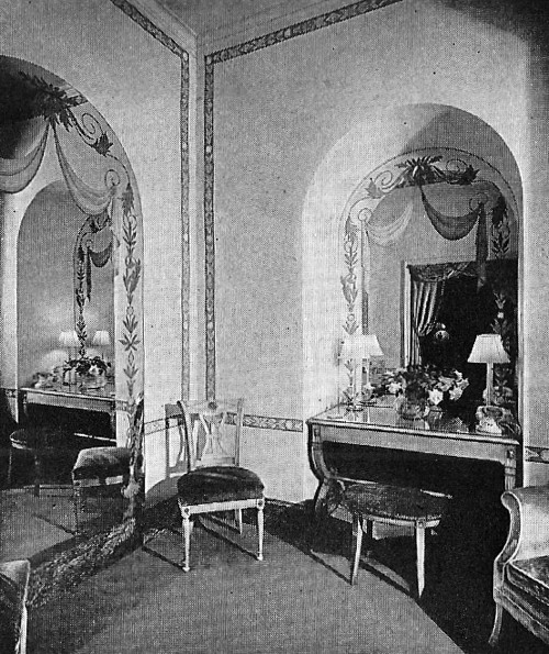 1932 Salon reception room