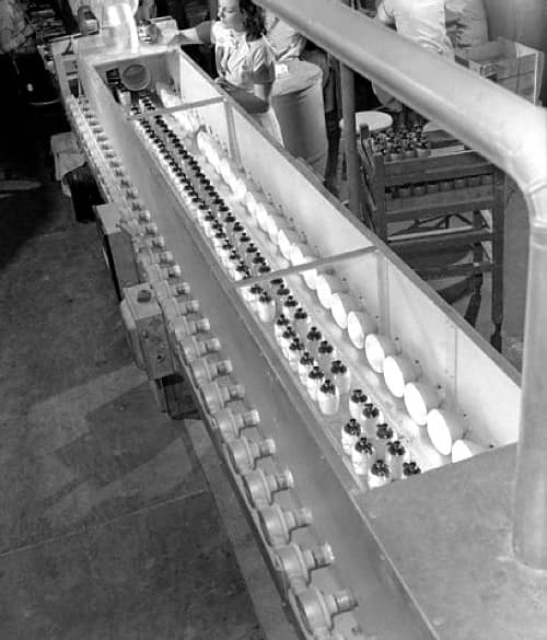 1946 Seaforth products being manufactured