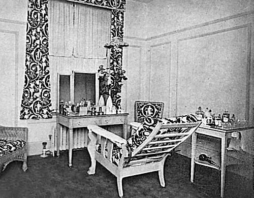 Treatment room in the New York salon
