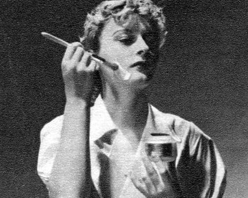 1935 Hormone Mask