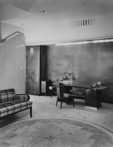 1934 Yardley lobby