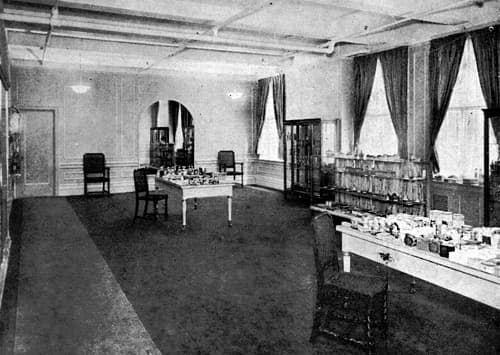 1925 Bourjois New York showroom