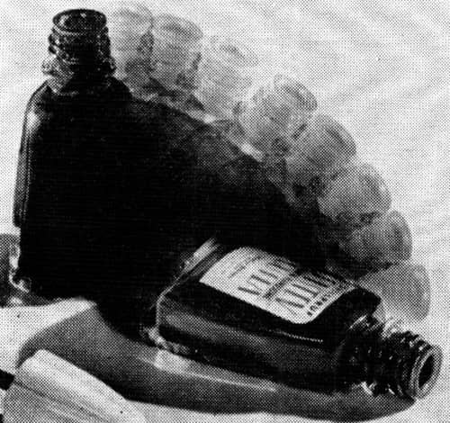 1951 Cutex Spillpruf bottle