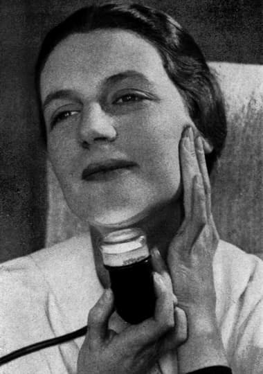1936 Helene Pessl Blaulicht