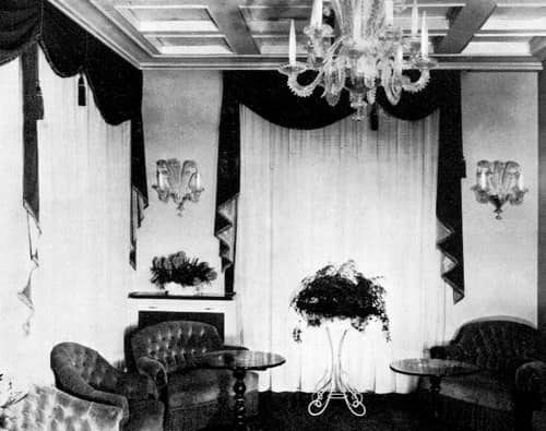 1955 Reception room in the Paris salon