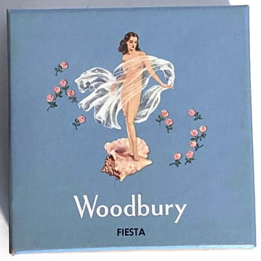 Woodbury Fiesta powder box